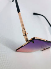 Load image into Gallery viewer, Oversize Square Sunglasses - Purple